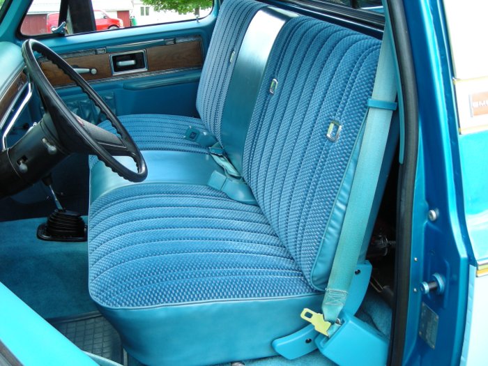Photo of the reupholstered seat